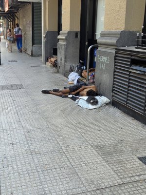 recoleta homeless.jpeg