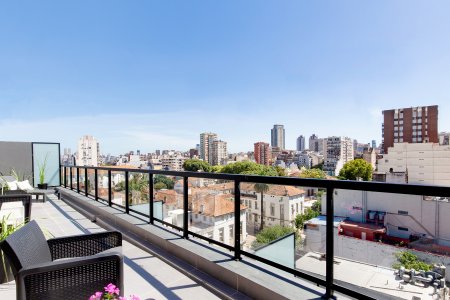 _P2A8550 web (balcony view).jpg