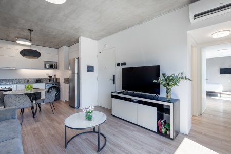 _P2A8608 web (living room TV).jpg