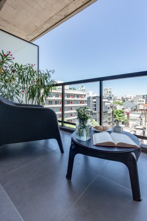 _P2A7552 balcony 704.jpg