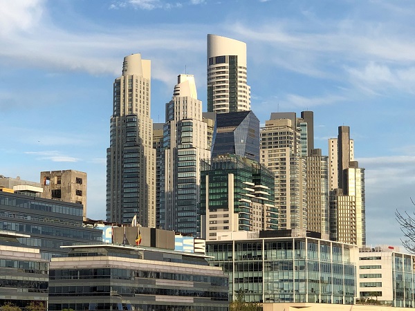 www.reporteinmobiliario.com